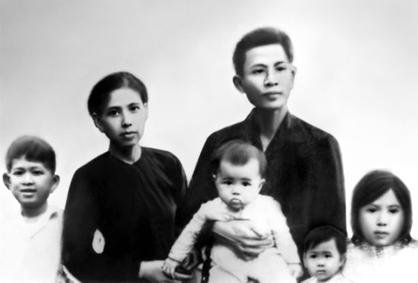 Ảnh ghép gia đình cựu Thủ Tướng Võ Văn Kiệt
